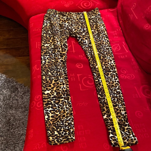 Hot Kiss Pants - Hot Kiss leopard print leggings